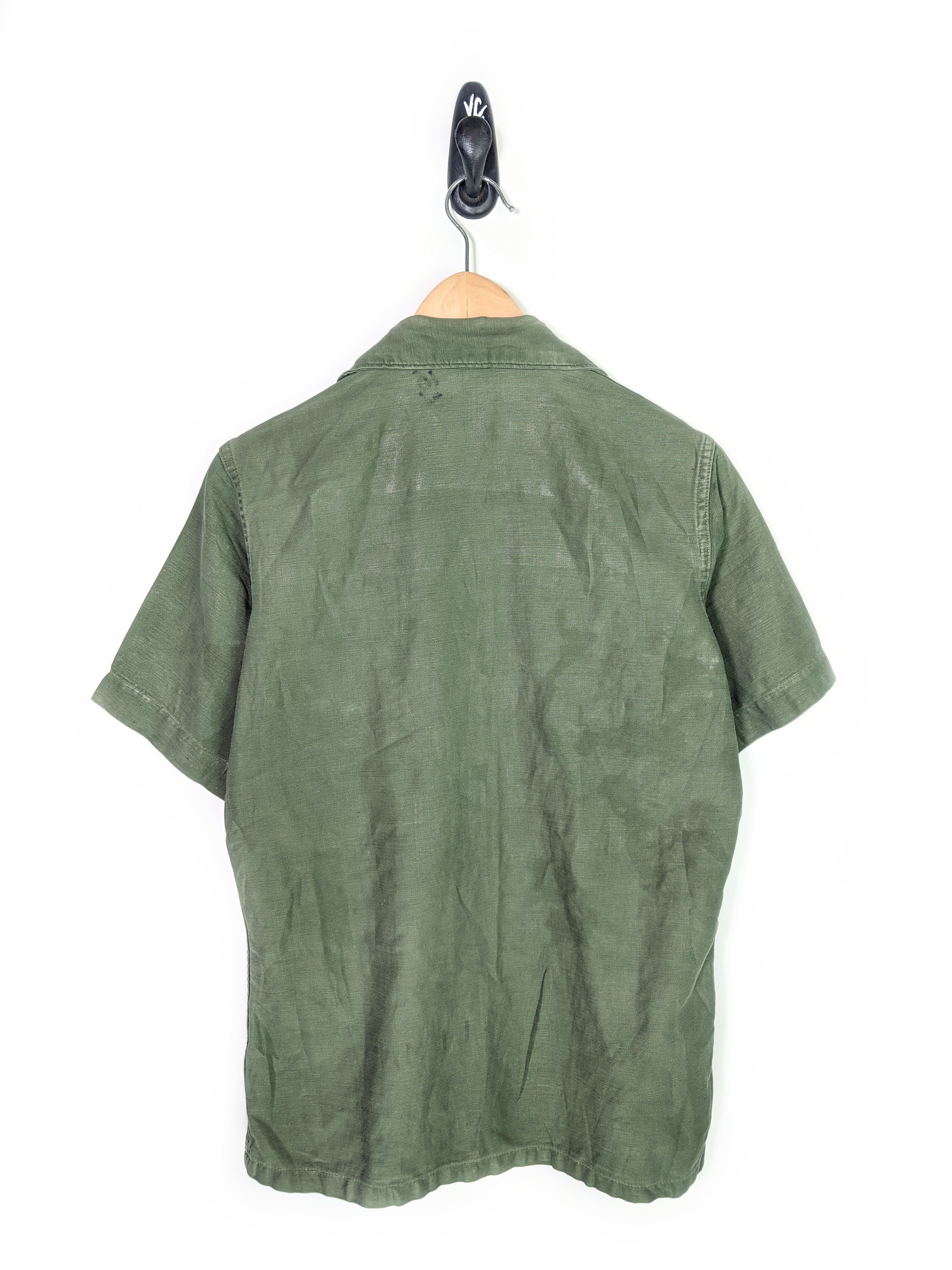 USMC Issued Frayed Button Up (M)