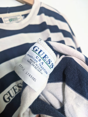 Guess Sleeve (XL) – Vintage Clout